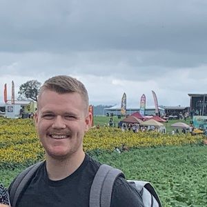 Meet your Posher, Flint